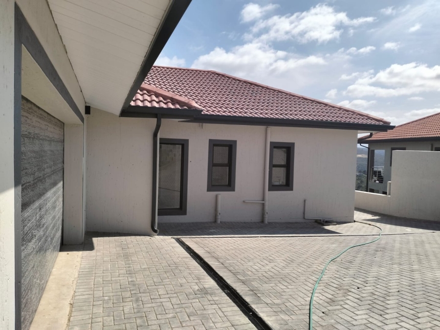 3 Bedroom Property for Sale in Avonddans Western Cape